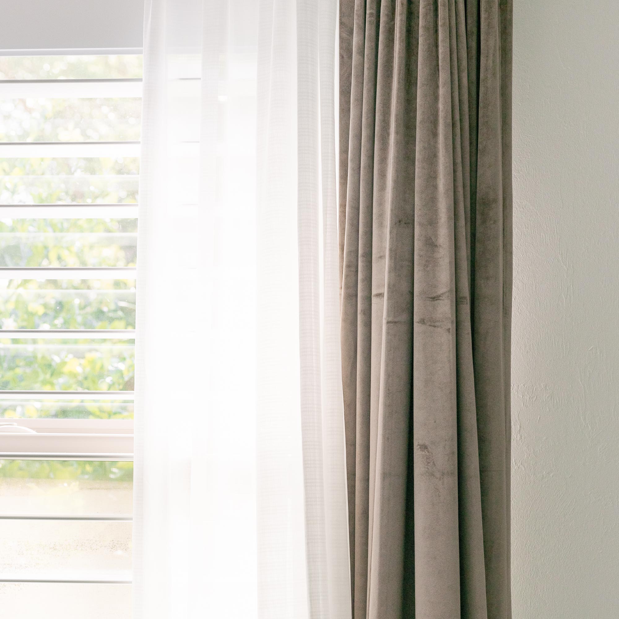 Taupe