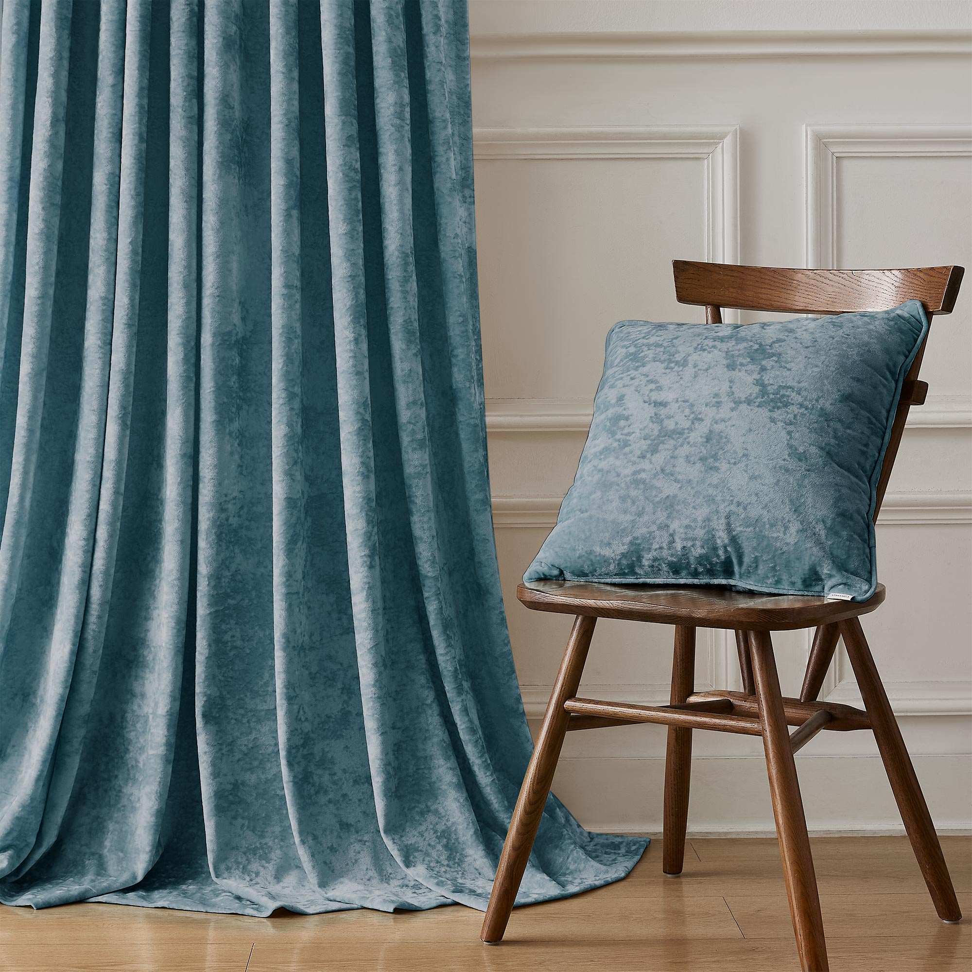 Carolina-Blau